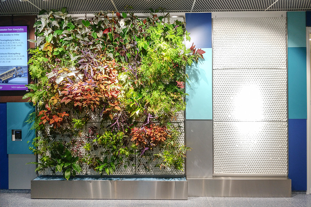 Un mur végétalisé à Karolinska à Stockholm produit par Butong AB